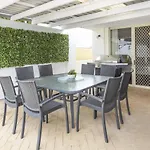 Mt Hawthorn Family Home - Executive Escapes