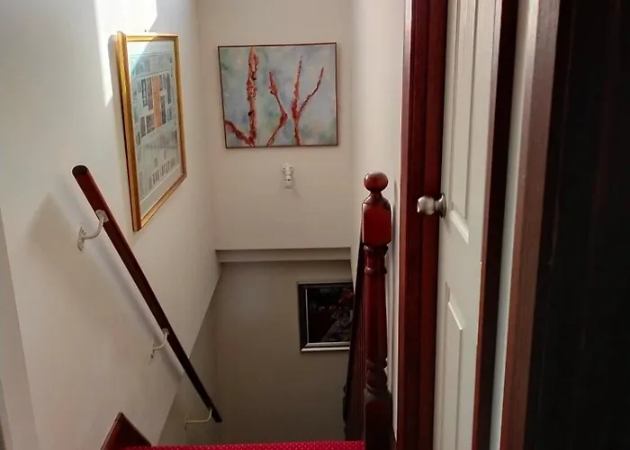 Beautiful & Peaceful 2 Bedroom Villa In Northbridge