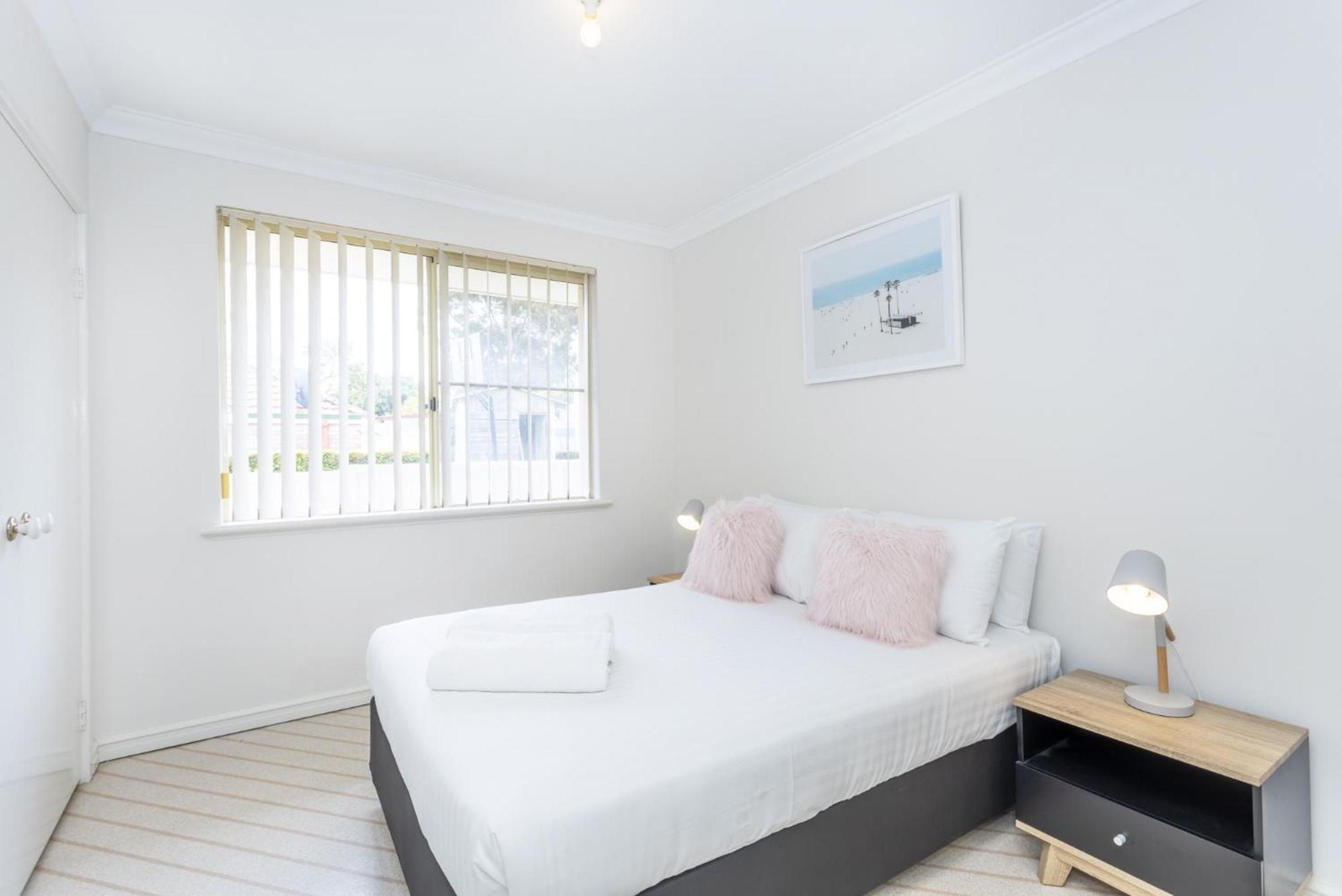 Mt Hawthorn Family - Executive Escapes Holiday home Perth