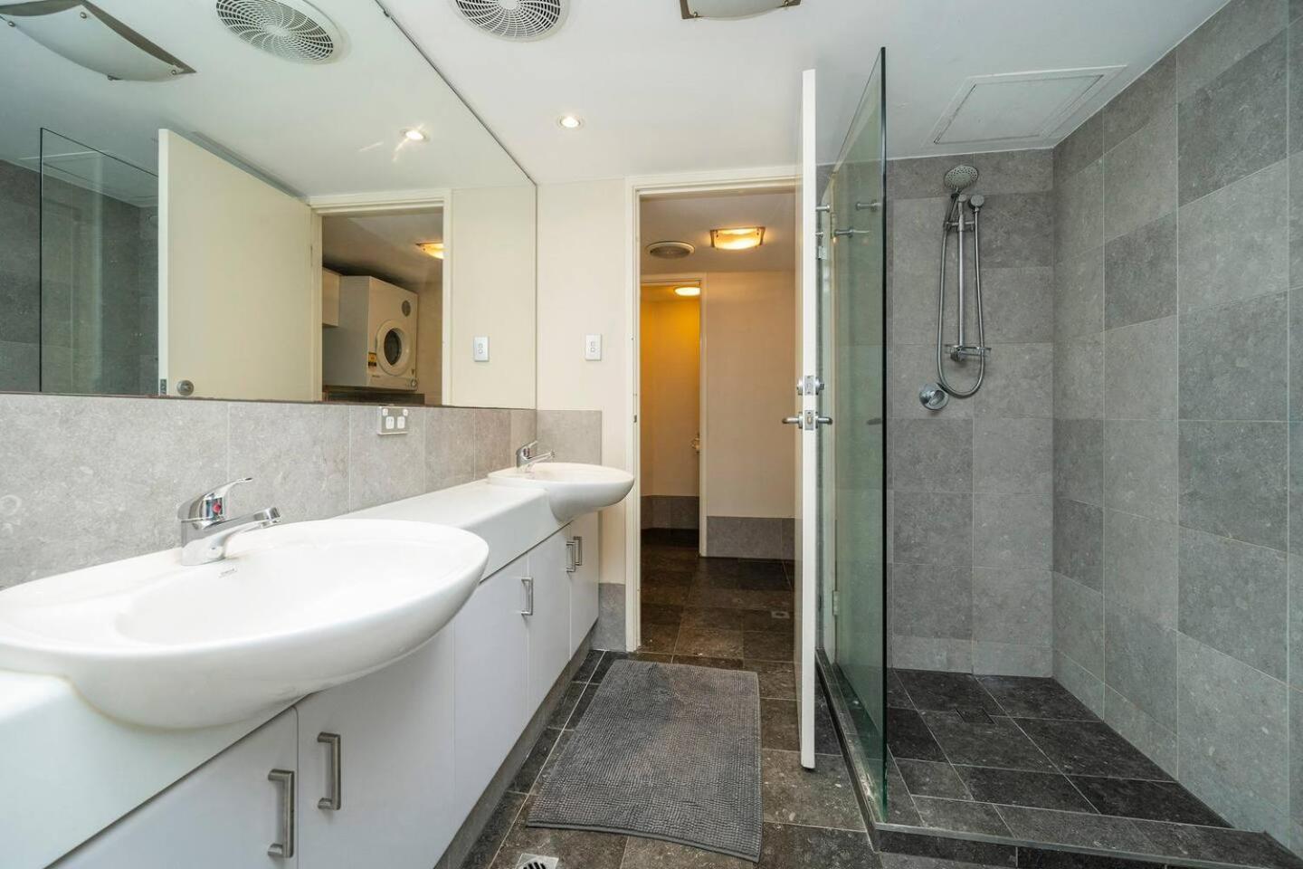 Sandcastles At The Beach Outstanding Location! Apartment