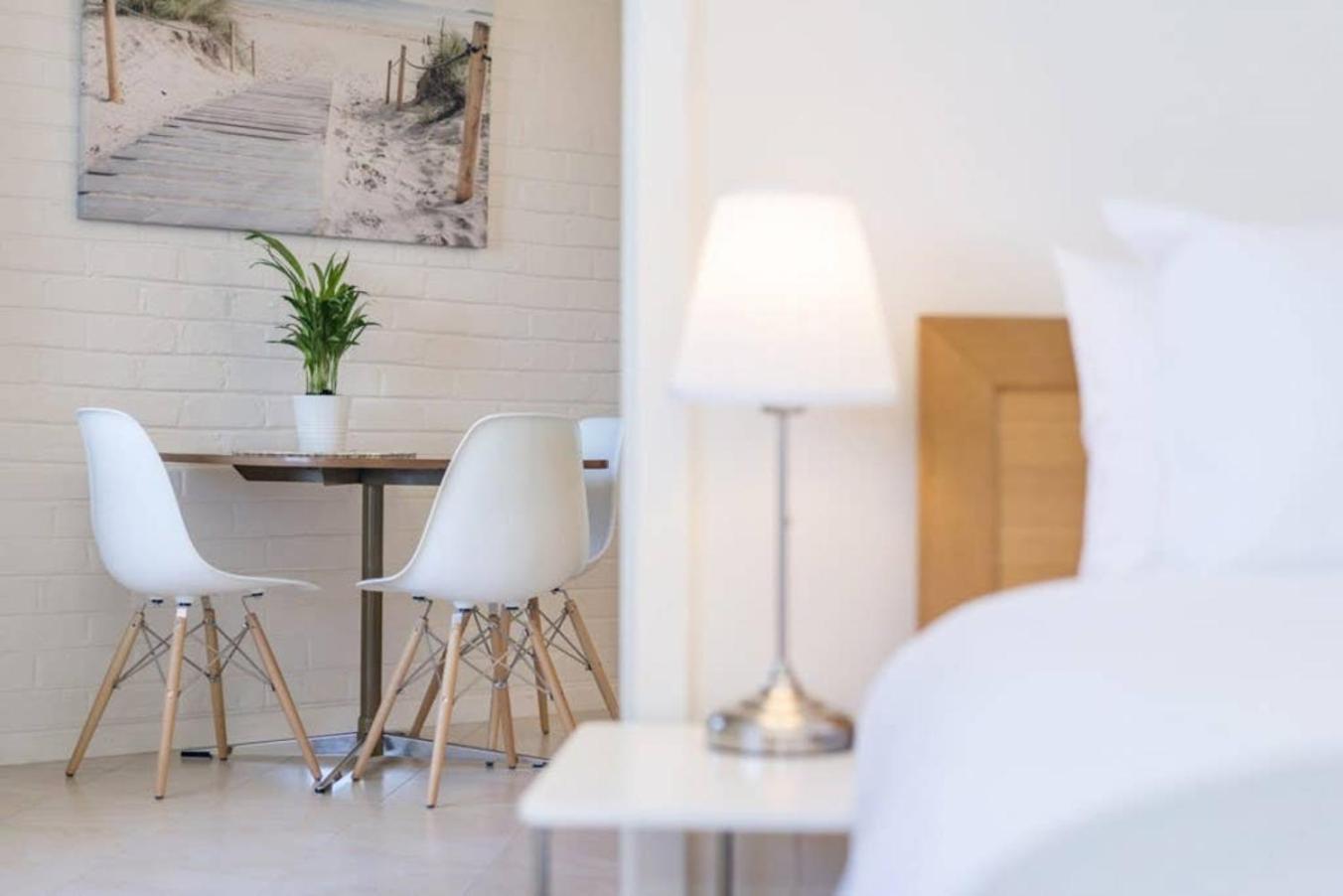 30 Foreshore Fun Swan River 1brparking Apartment Perth