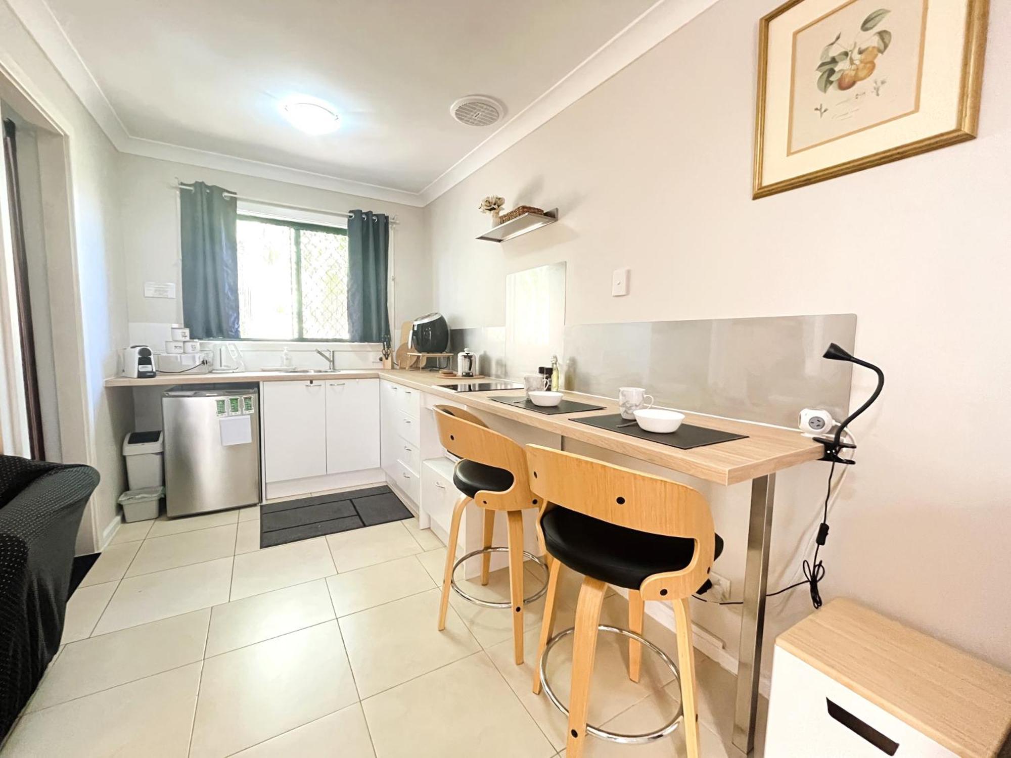 45 Private Guest For 2acparking * Perth