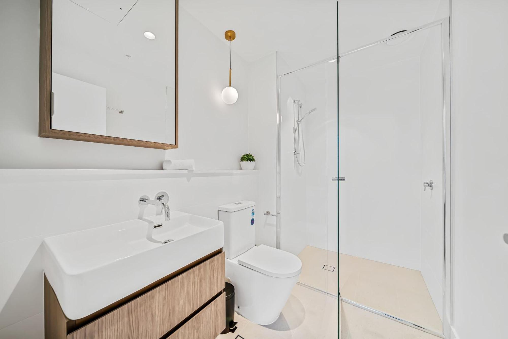 Brand New Luxurious 2 Bedroom Cbd Perth