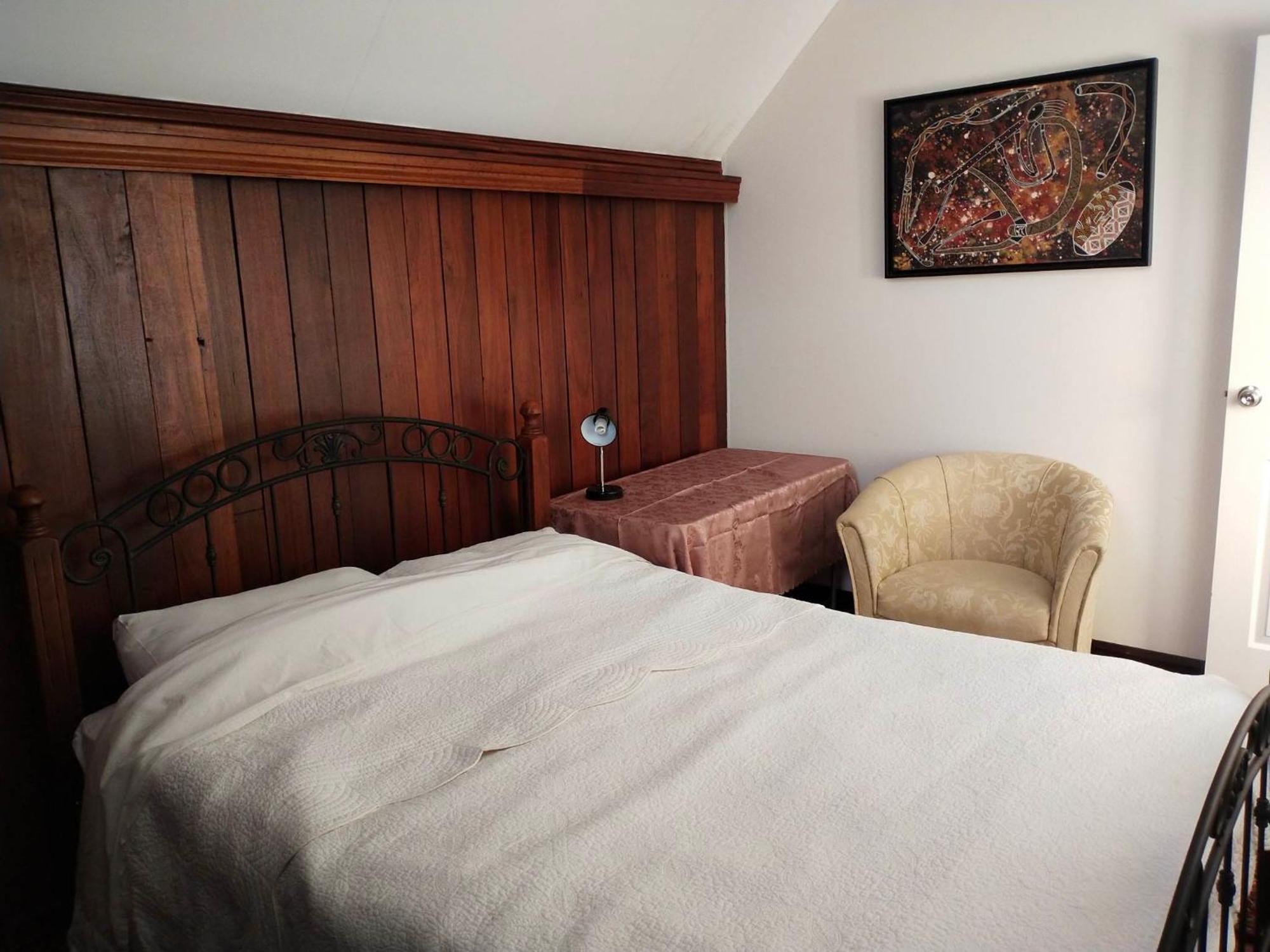 Beautiful & Peaceful 2 Bedroom In Northbridge Perth