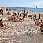 Scarborough Beach Front Resort - Shell Ten