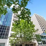 303 Cheerful City Central Crib Sleeps 2