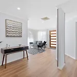 Leve26 Mid Century Magic In Adross