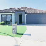 Nora Muslim Holiday Home
