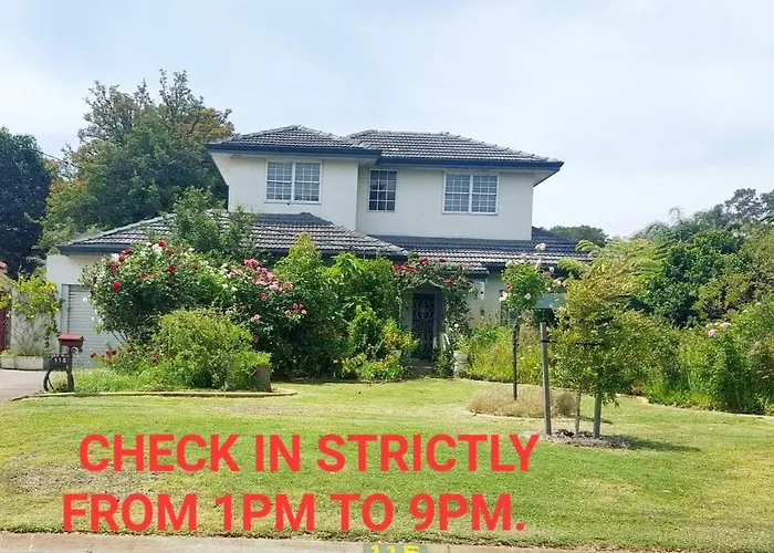 Airport Homestay