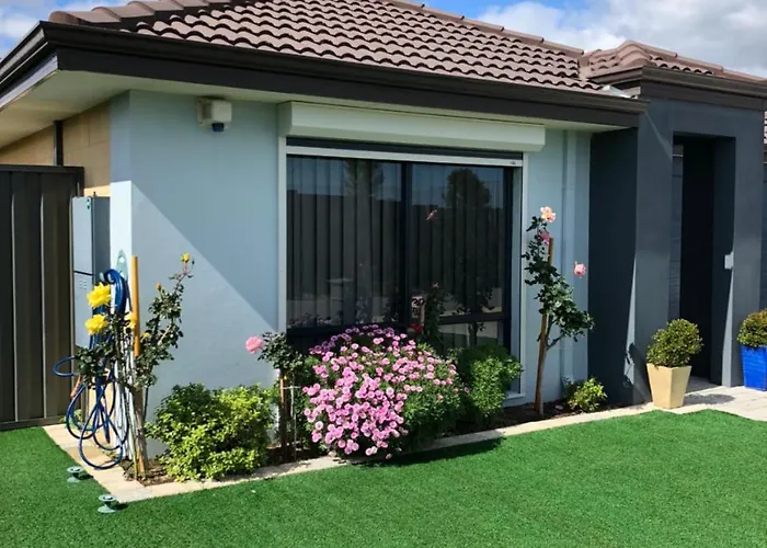 Nora Muslim Holiday Home