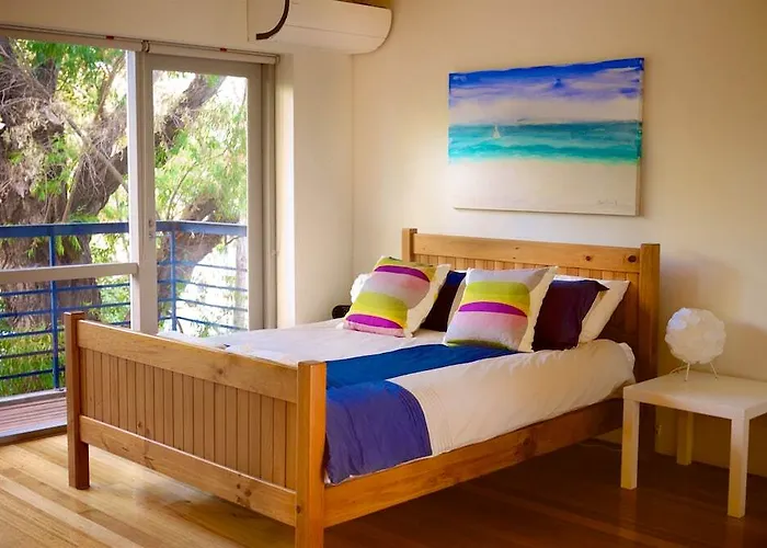 Cottesloe Tree Top Studio - Executive Escapes