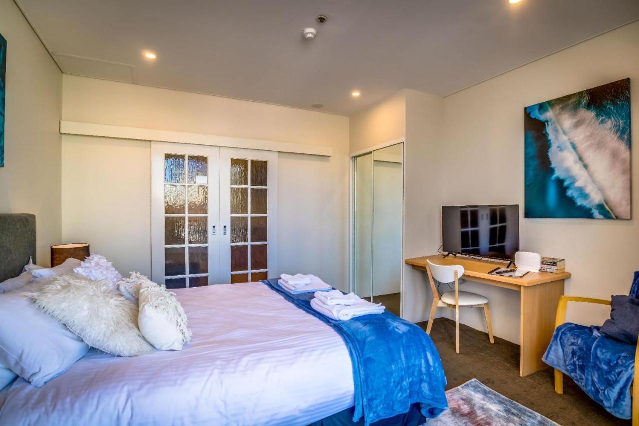 Apartment 901 Inner City Zen Balcony Views 1br Cbd Perth