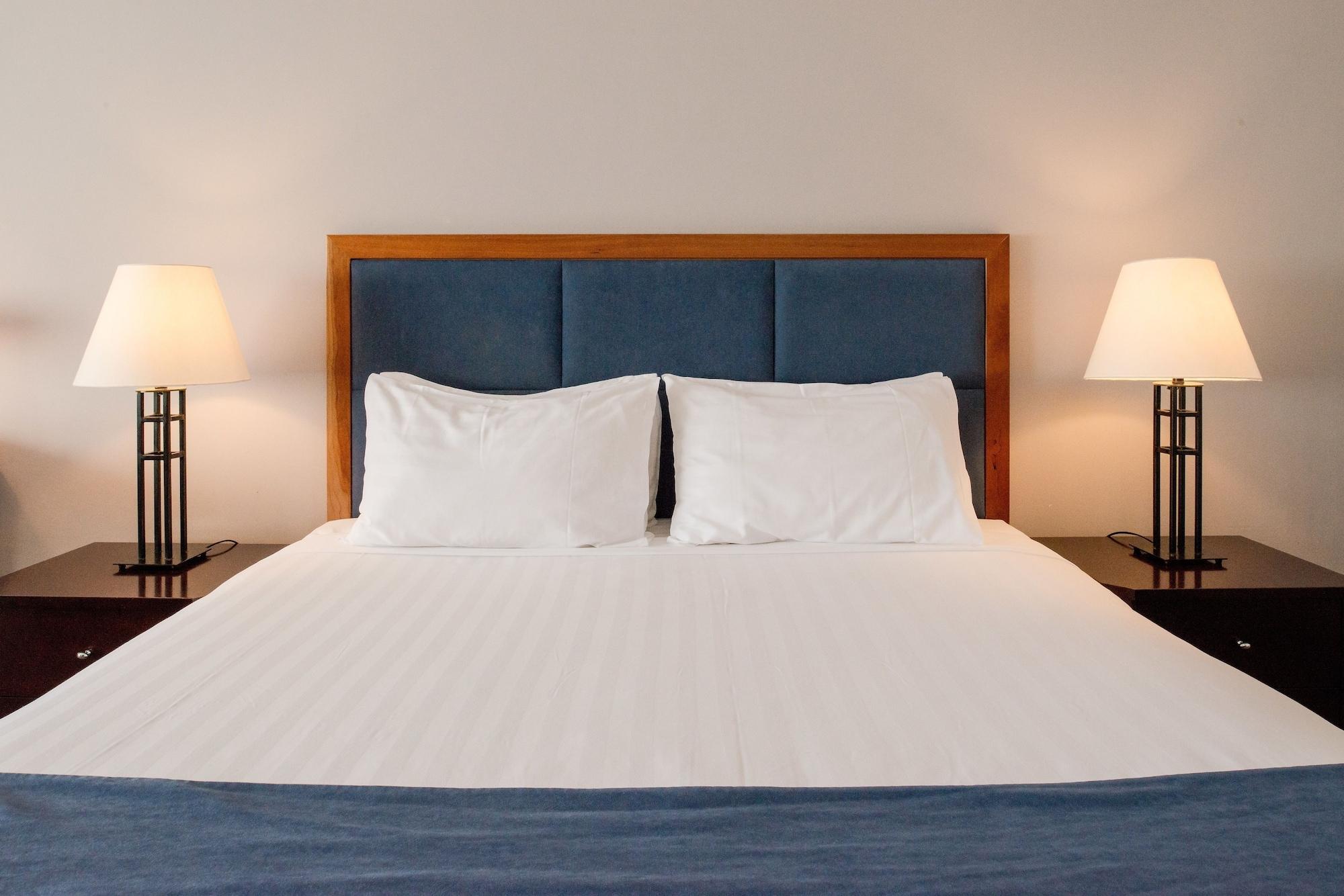 Hotel Seasons Of