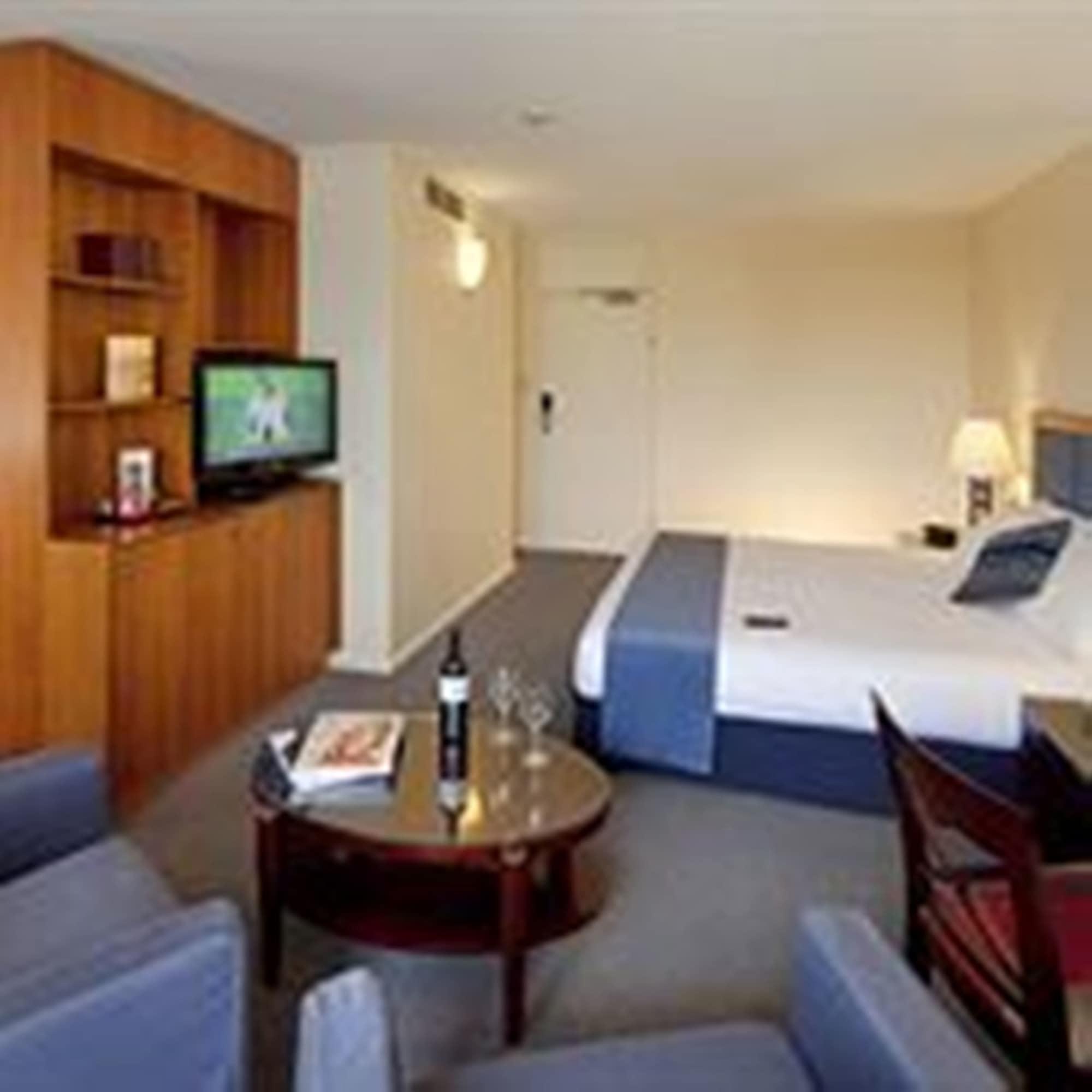 Seasons Of 4* Perth