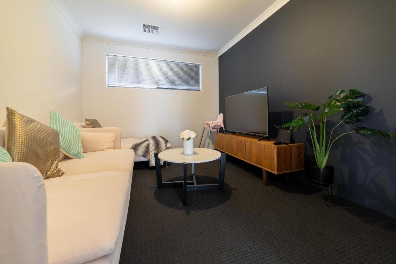 Holiday home Treeby's Finest Family 4bdr 2bth Perth