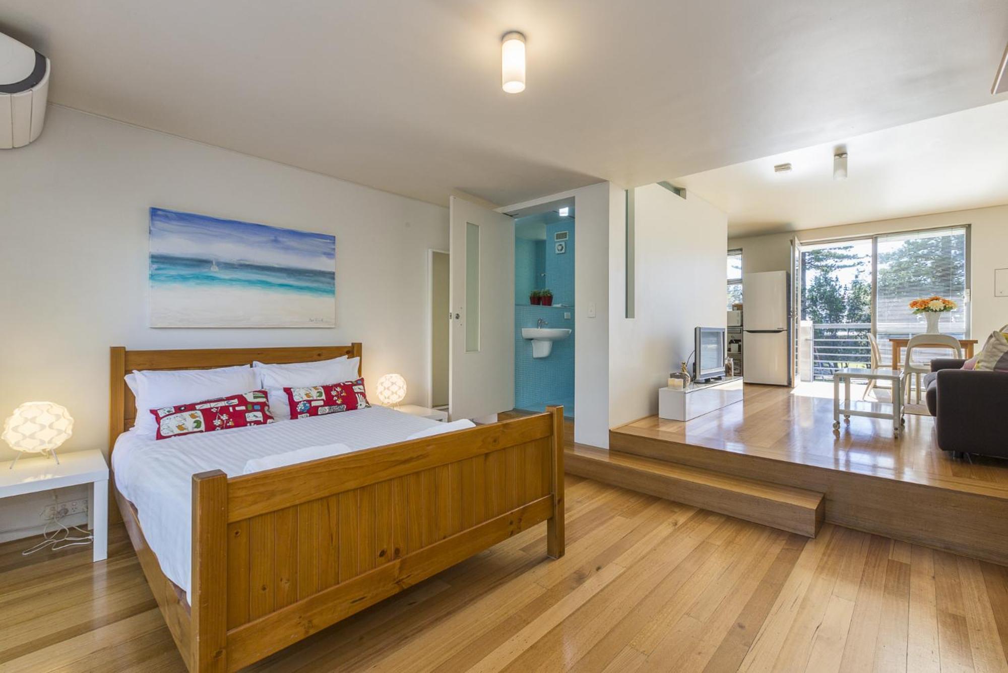 Cottesloe Tree Top Studio - Executive Escapes Apartment *