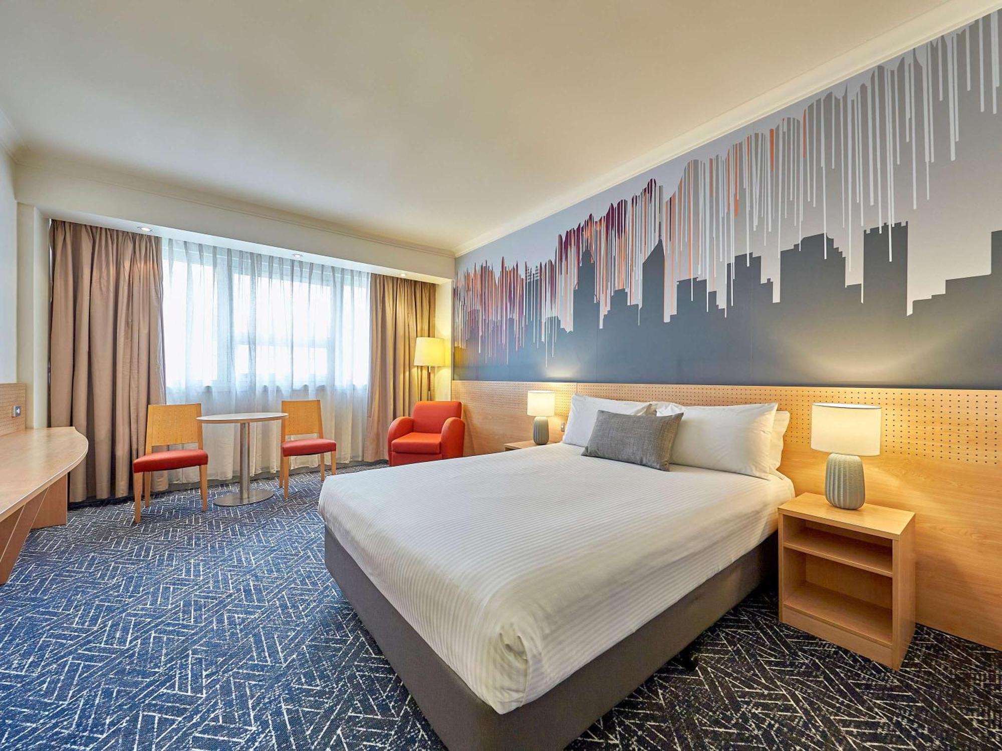 Mercure 4*