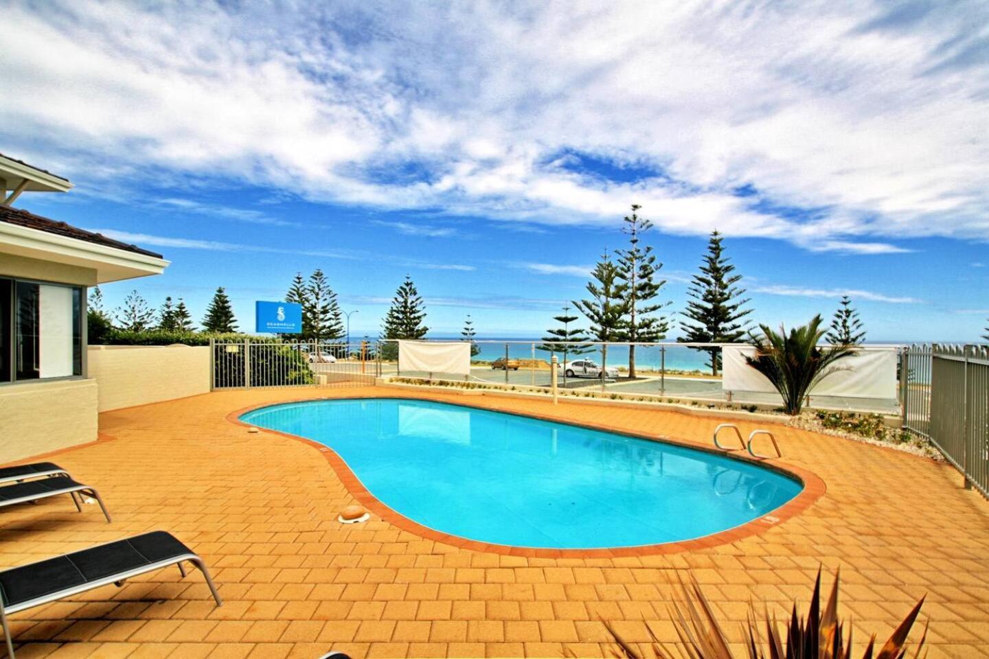 Scarborough Front - Shell Apartment *
