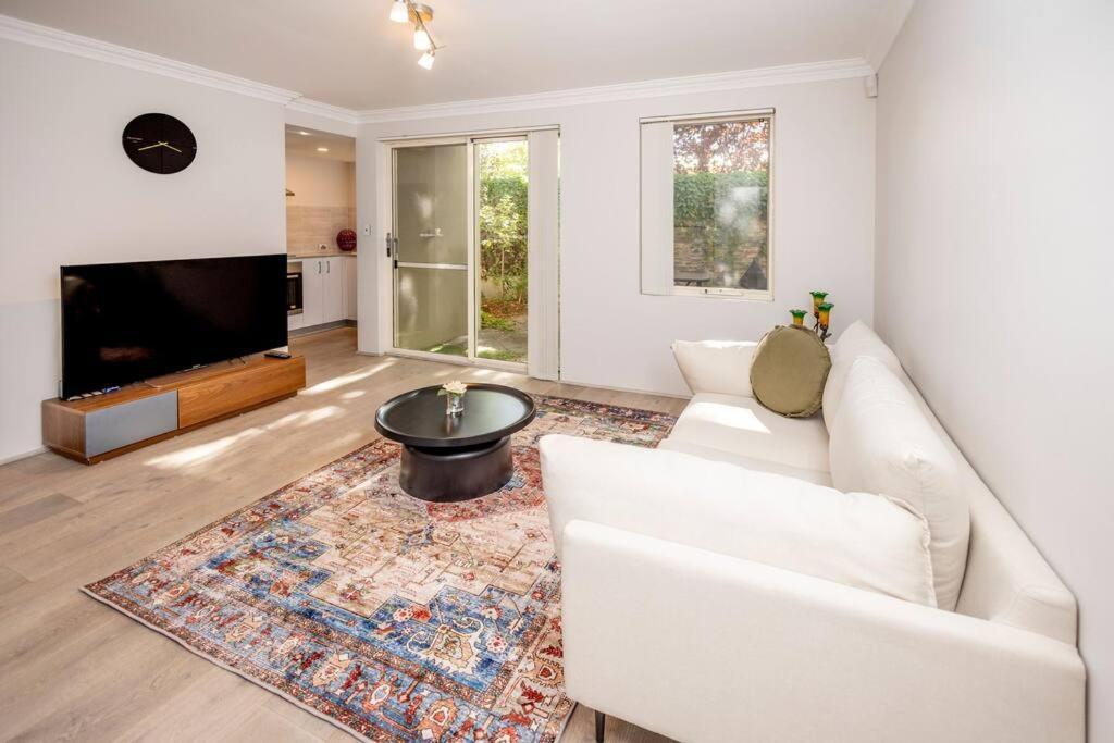 Holiday home Metropolitan Charm - Townhouse Near Cbd Perth