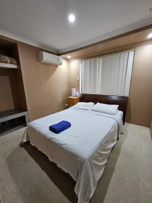 The Retreat - Central & Quiet Location - Cockburn Central *