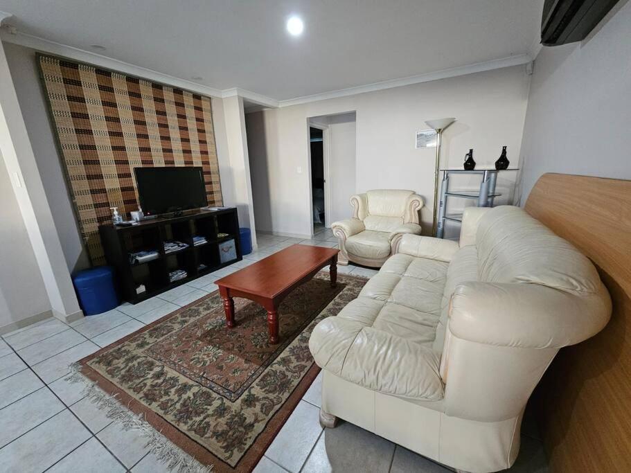 The Retreat - Central & Quiet Location - Cockburn Central *