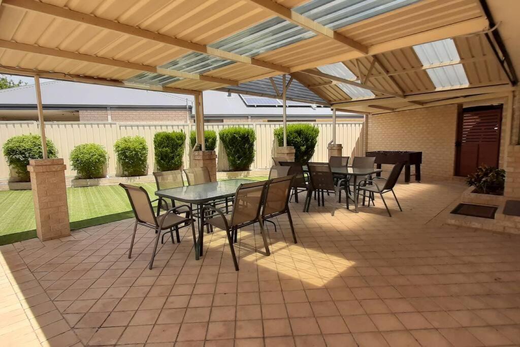 The Retreat - Central & Quiet Location - Cockburn Central Holiday home Perth