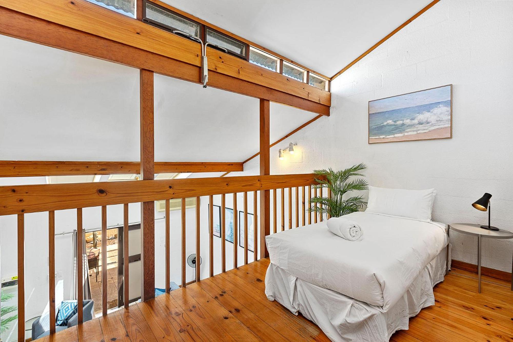 Apartment 16 Cottesloe - Steps From - Sleeps 3 Perth