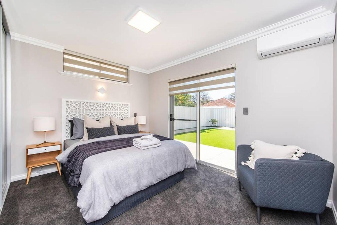 7 Royal Family Kensington 4br 2bth Holiday home Perth