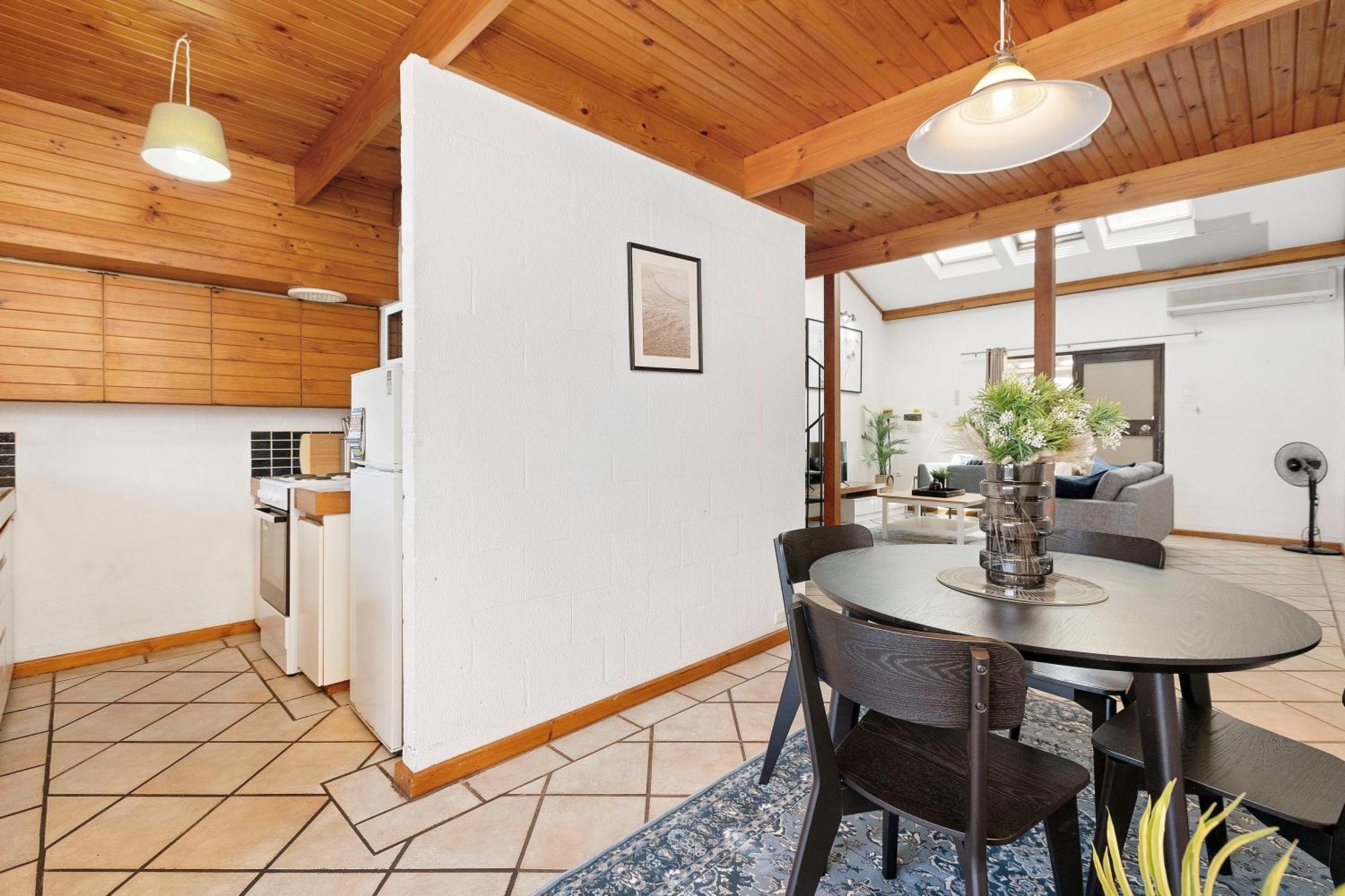 16 Cottesloe - Steps From - Sleeps 3 Apartment Perth