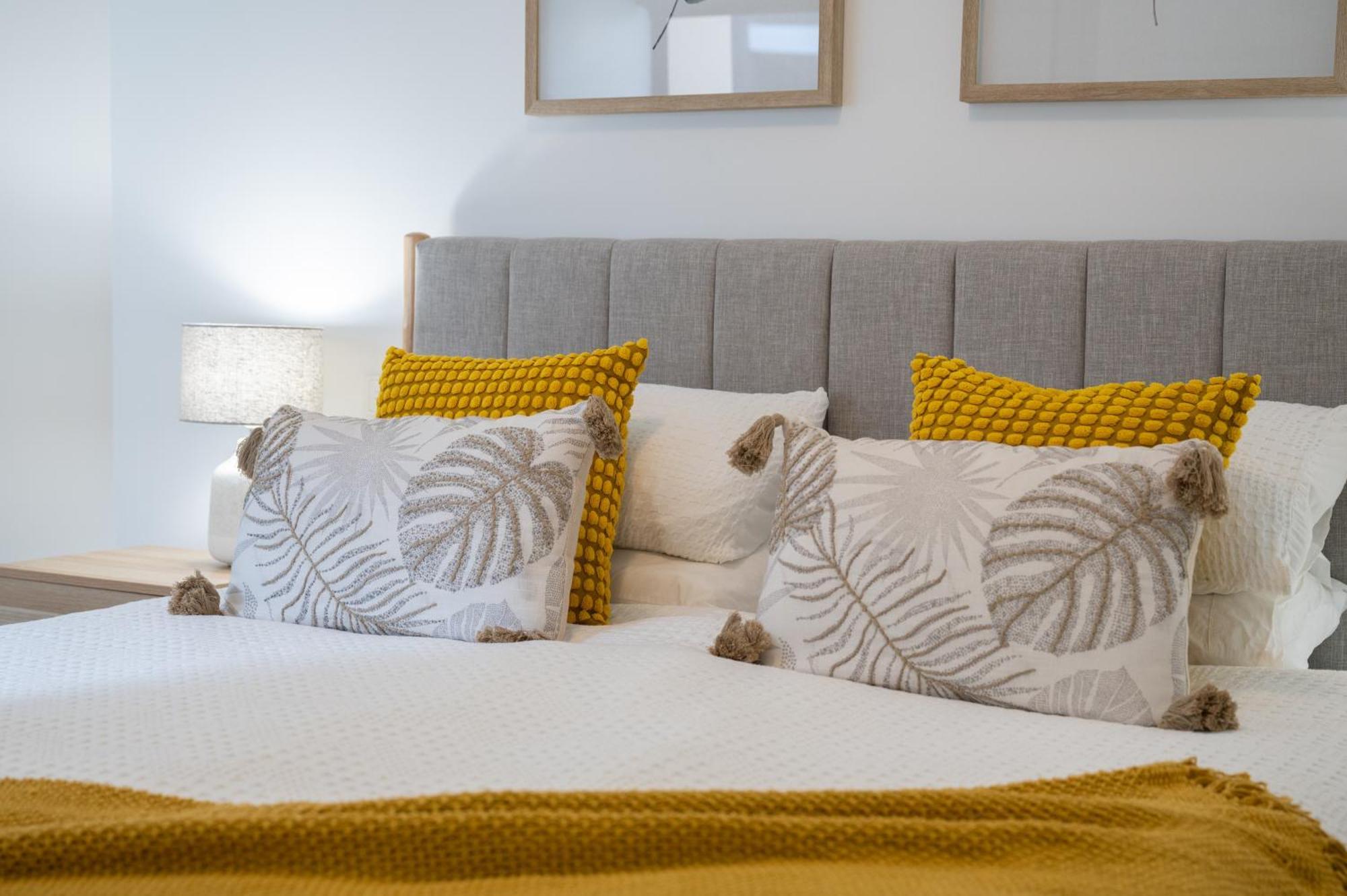 Mounts Bay Stay 2 Bedroom Apt - Near Kings Park - Free Parking Apartment *