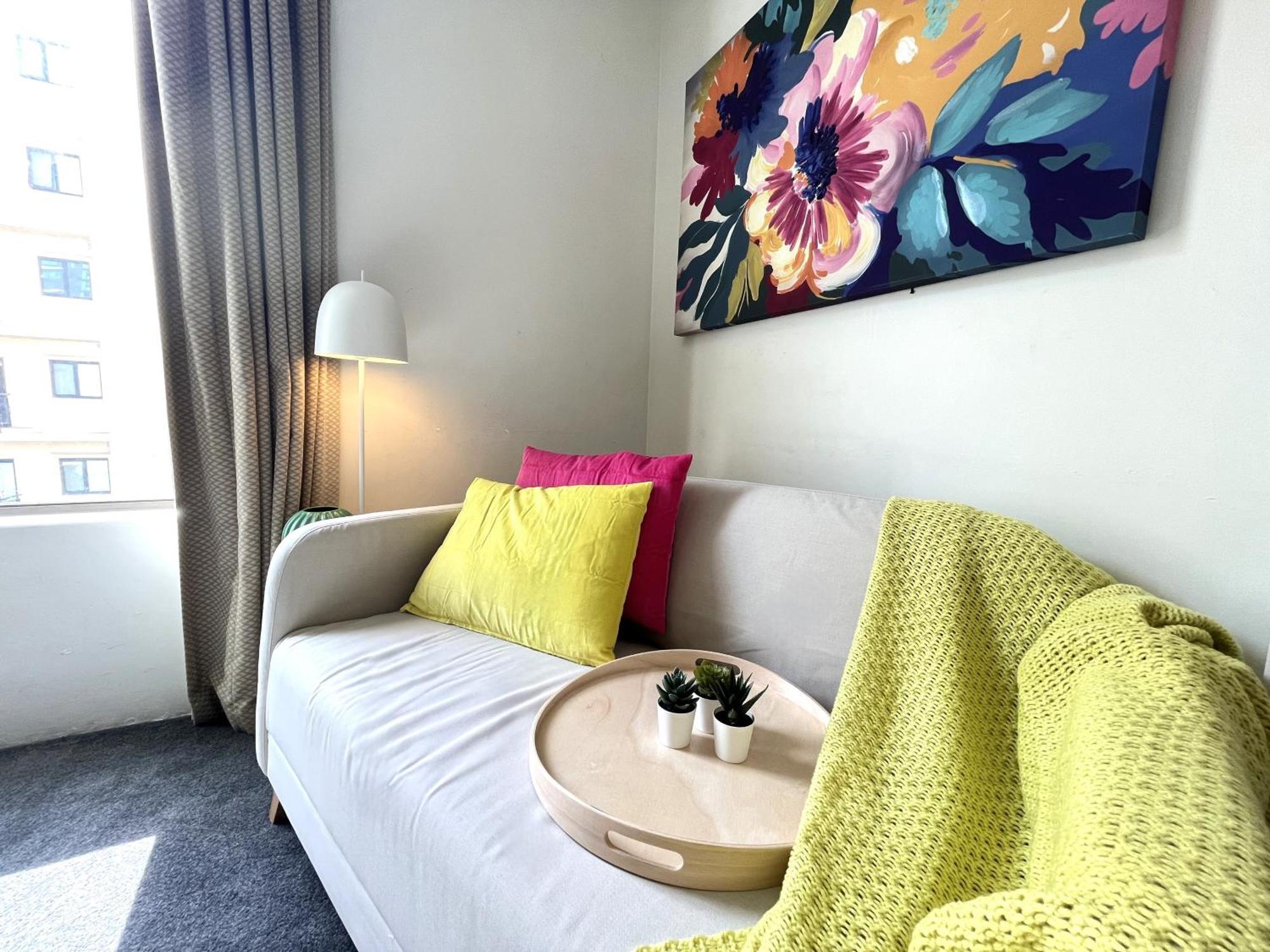 303 Cheerful Crib Sleeps 2 Perth