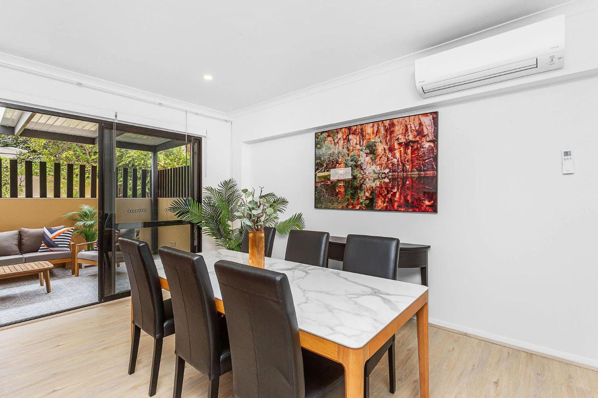 Renovated Townhouse In Northbridge Perth