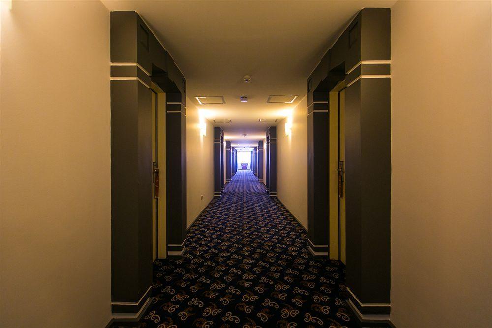 Seasons Of Hotel