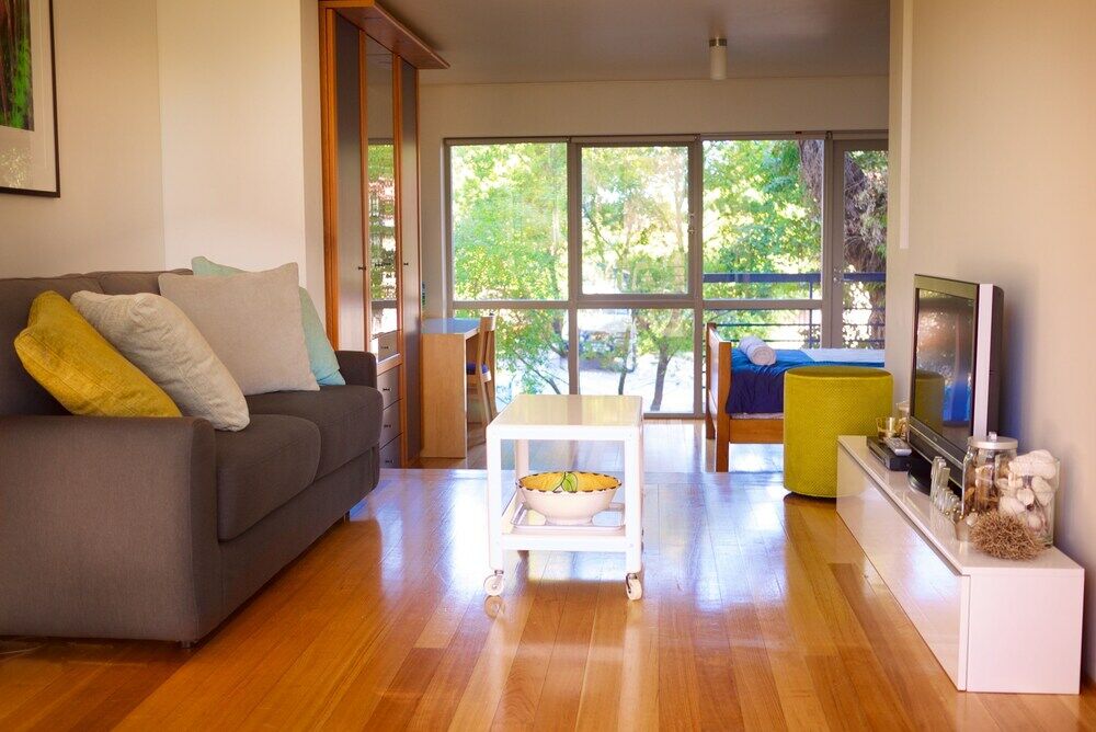 Cottesloe Tree Top Studio - Executive Escapes Apartment