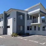 3 Fresh Sparkling Apt 2Br 2Ba Cloverdale