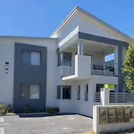 3 Fresh Sparkling Apt 2Br 2Ba Cloverdale