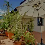 Como Executive Apartment