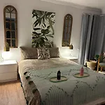 Cozy Inn
