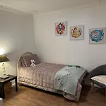 Cozy Inn