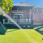 The Federation Cottage - Executive Escapes
