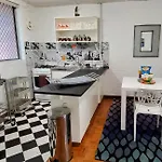 Quaint & Tranquil Subiaco 1 Bedroom Apartment