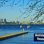Crawley Cosy Urban Retreat Close To Cbd Uwa Free Park Netflix