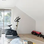 Executive Living - Townhouse Close To Central Perth