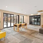 Large Luxe Penthouse Fully Equipped Perth Cbd