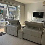 Whitfords Retreat - 2 Bedroom Unit