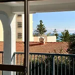Coastal Beach Retreat Scarborough Pool & Slide!