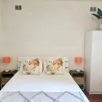 Cozy Corner M106 Studio Apartment Near Kings Park