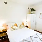 Cozy Corner M106 Studio Apartment Near Kings Park