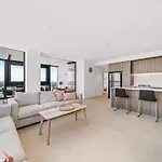 Brand New Luxurious 3 Bedroom Perth Cbd