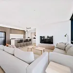 Brand New Luxurious 3 Bedroom Perth Cbd
